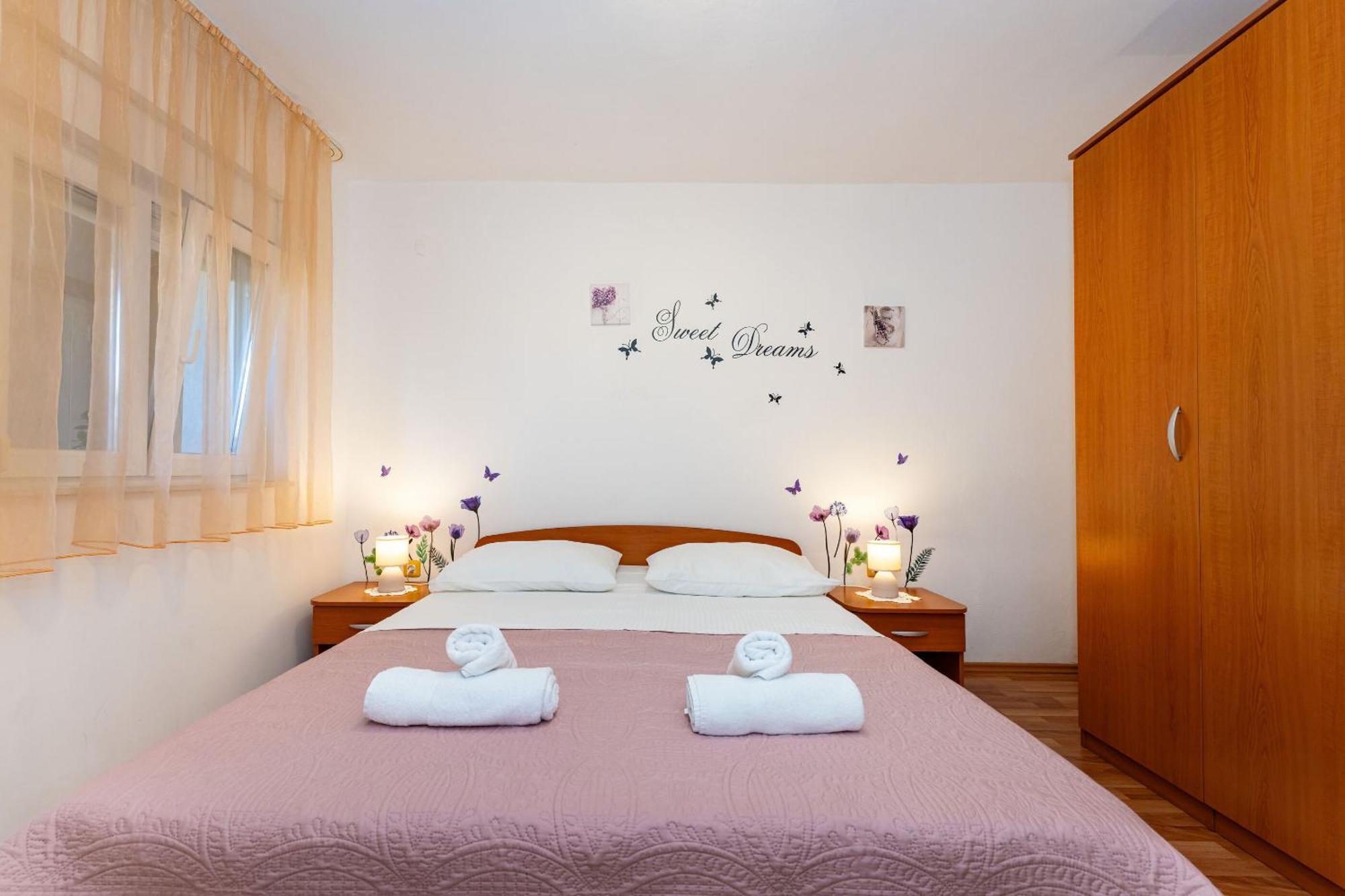 Apartments Nadica - Free Parking Нин Экстерьер фото