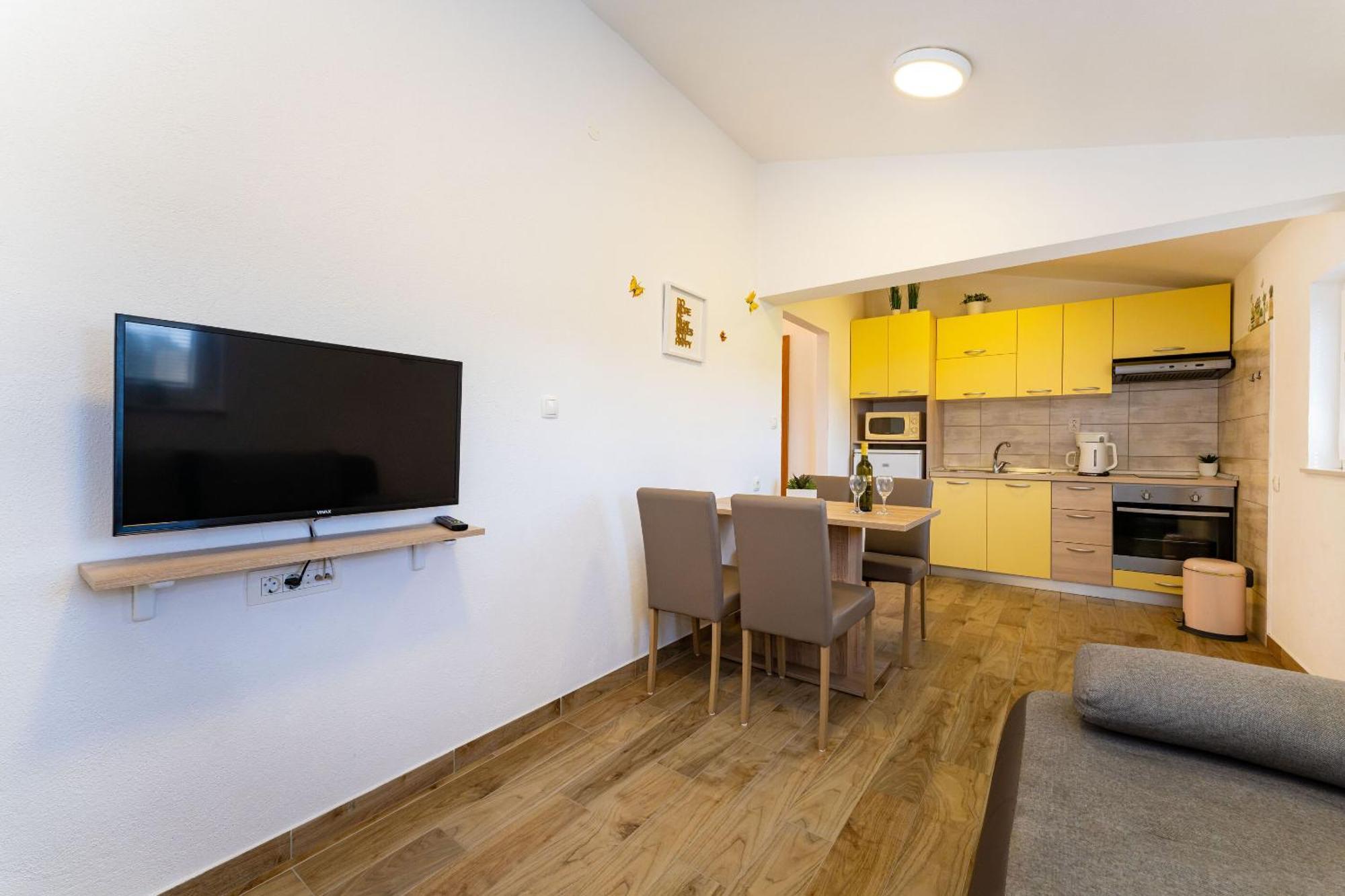 Apartments Nadica - Free Parking Нин Экстерьер фото