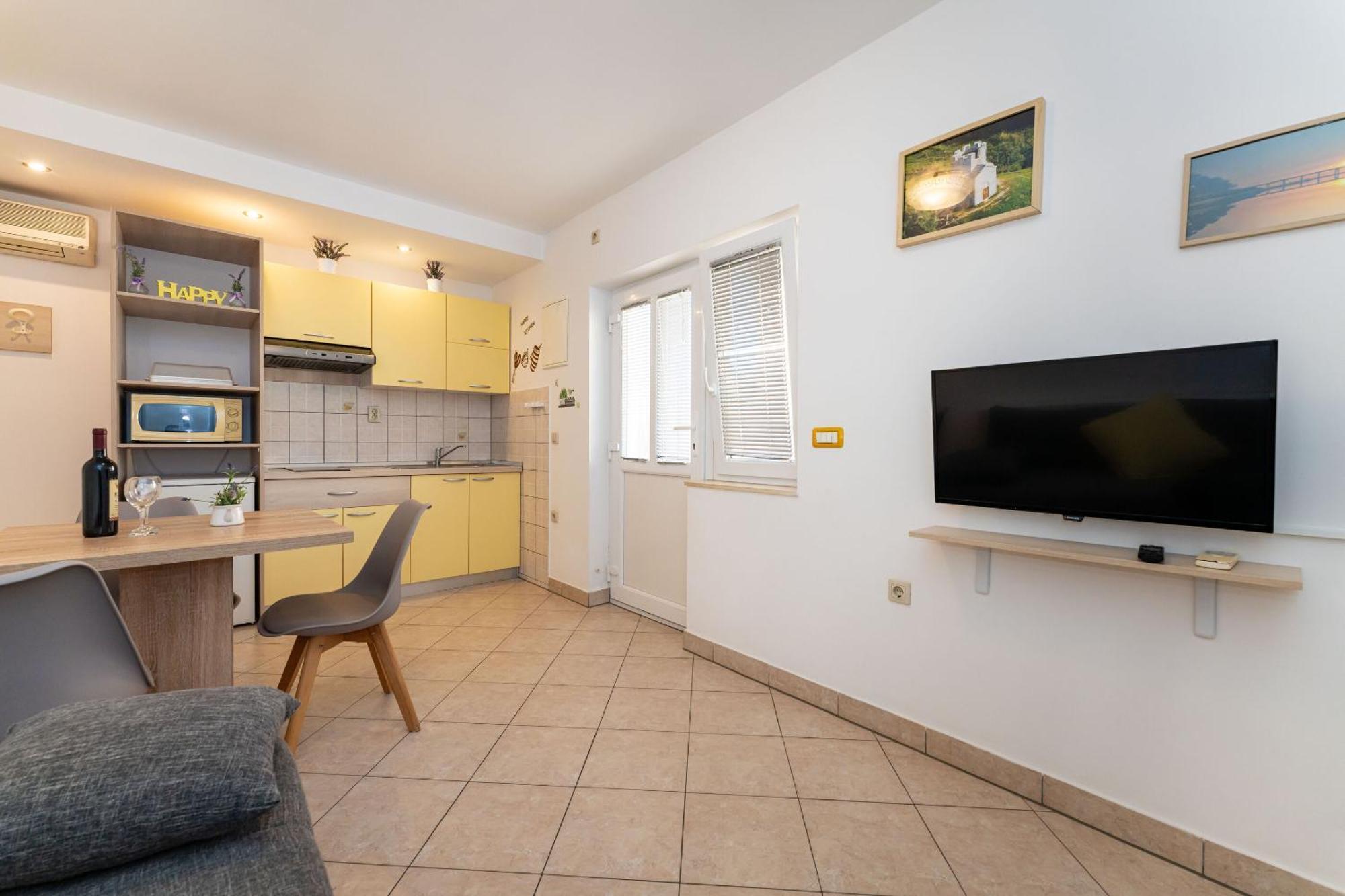 Apartments Nadica - Free Parking Нин Экстерьер фото