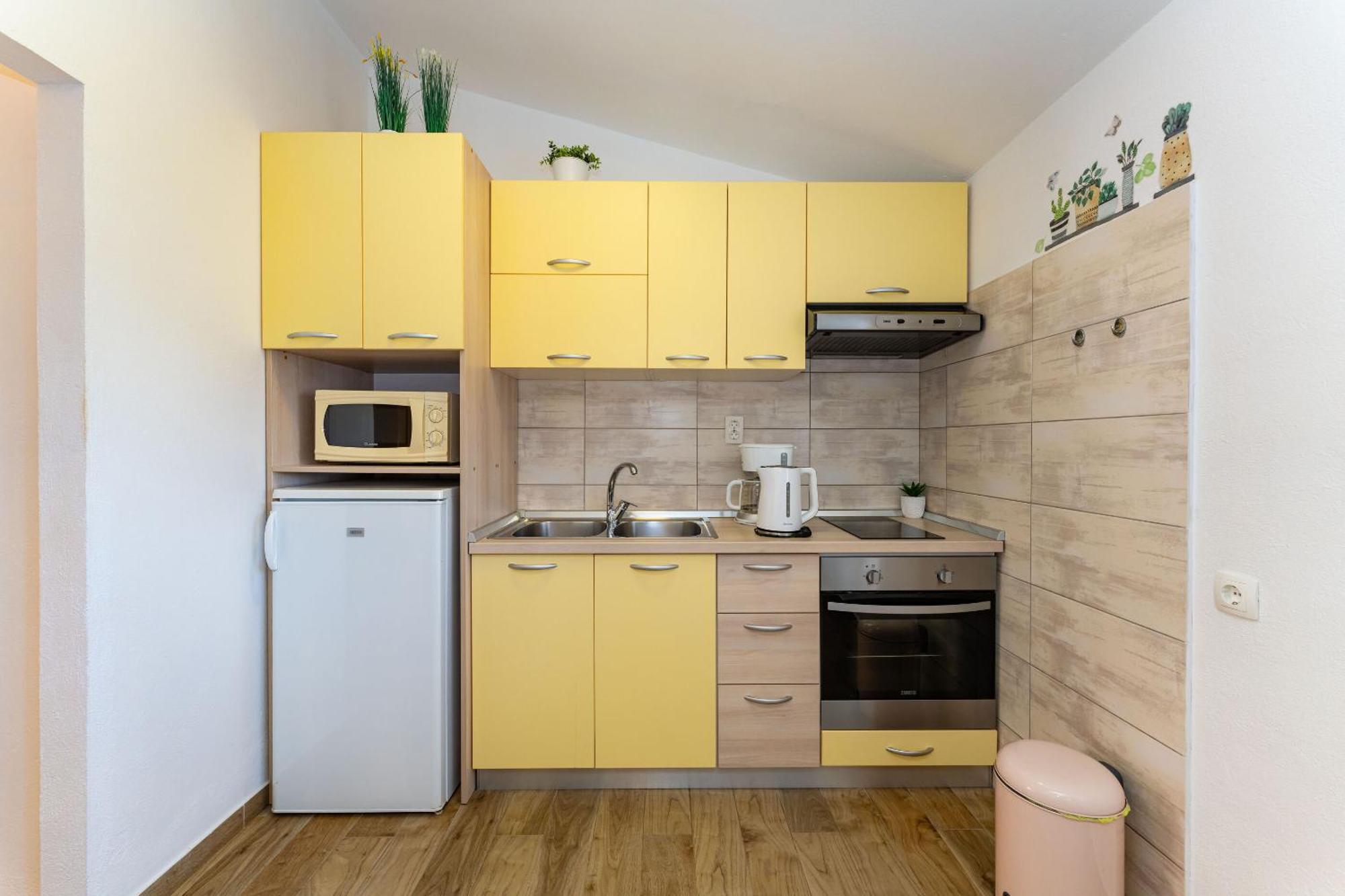 Apartments Nadica - Free Parking Нин Экстерьер фото